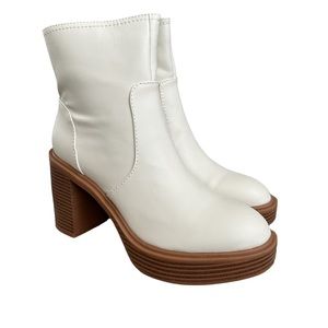 Dulce Vita Calory Ivory Stella Block Heel Bootie -‎ Size 9 - NWB